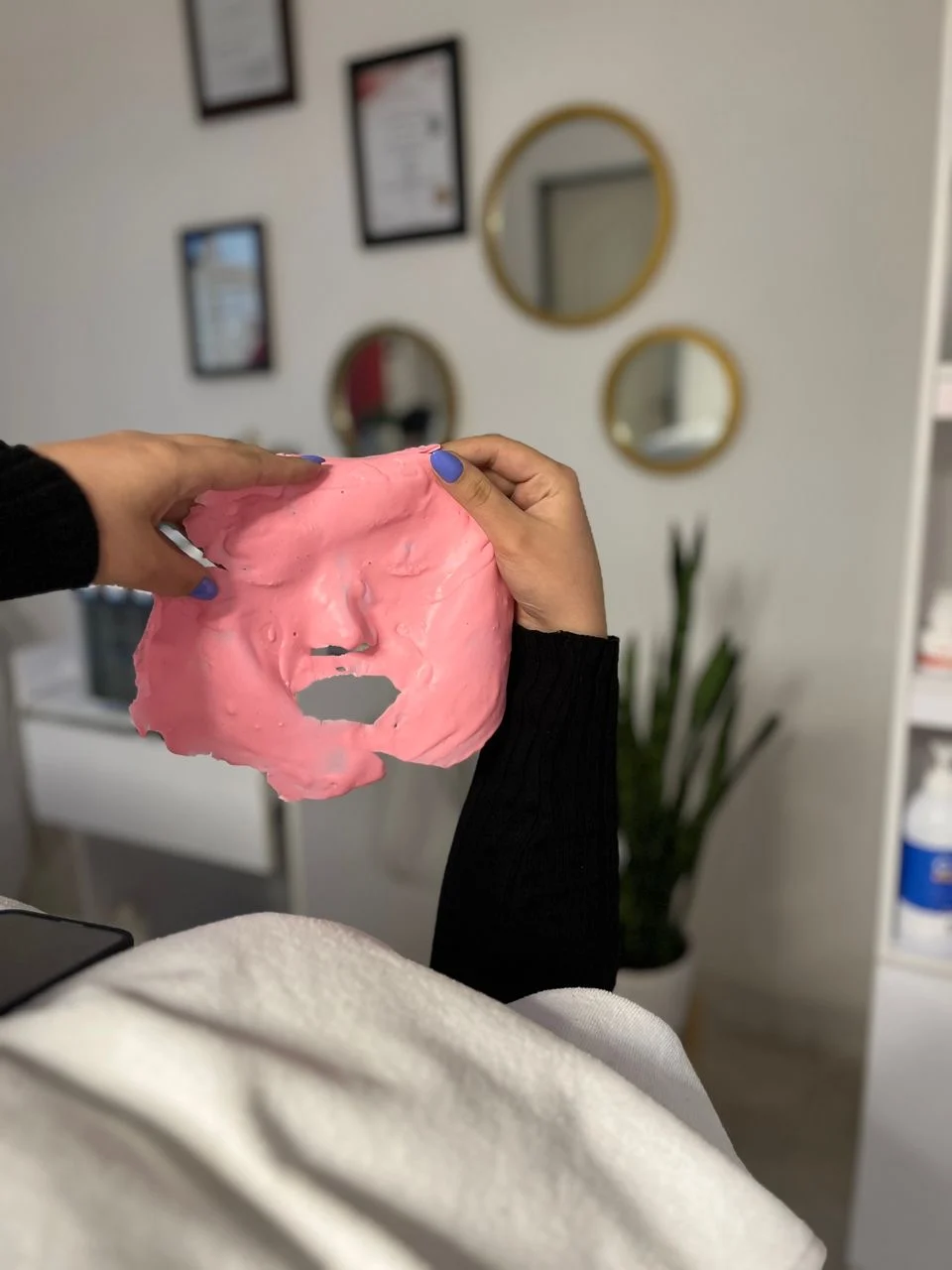 ماسک لاتکسی گل رز رویال